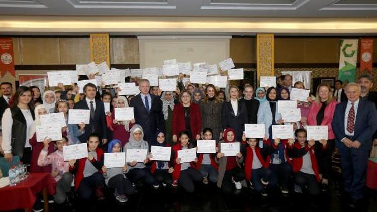 STEM okulunda 200 öğrenciye sertifika verildi