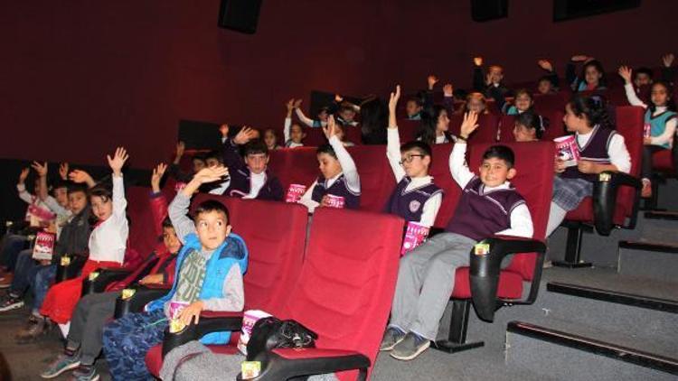 Çocukların sinema heyecanı