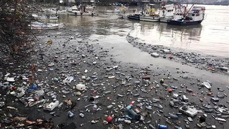 Zonguldak Limanı çöple doldu