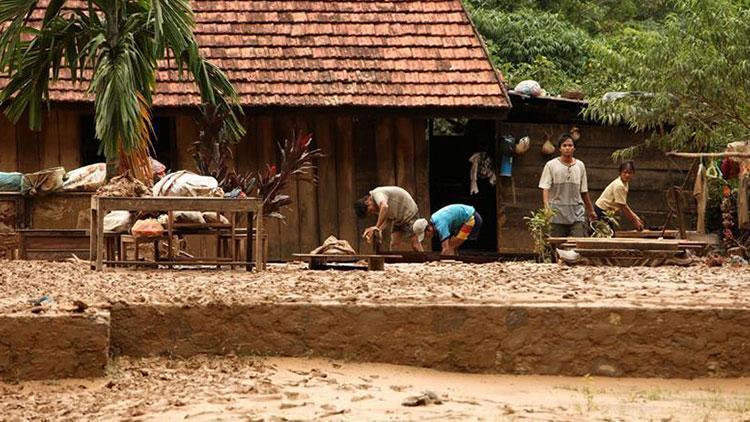 Vietnamda sel: 5 ölü, 4 kayıp