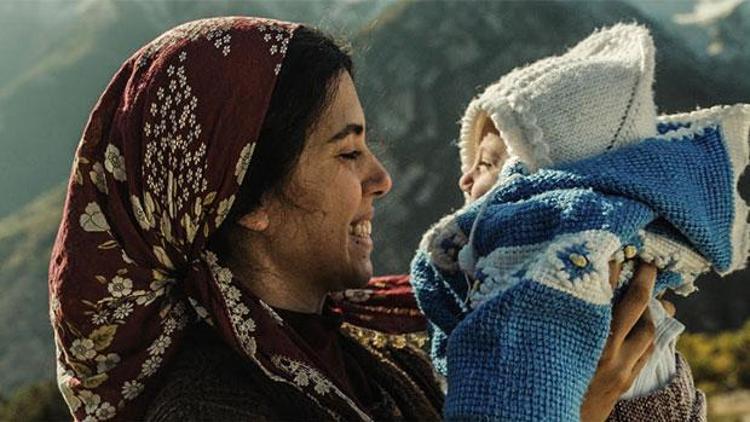 Emin Alperin Kız Kardeşler filmi Altın Ayı için yarışacak