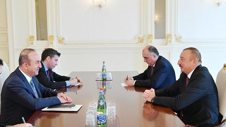Mevlüt Çavuşoğlu, Azerbaycan Cumhurbaşkanı Aliyev ile görüştü