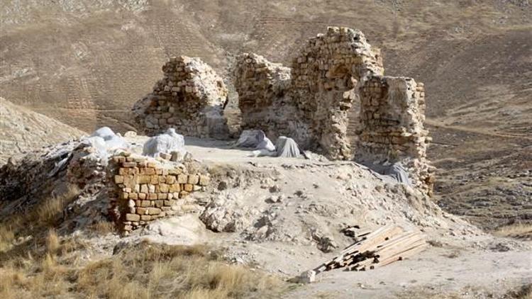 Bayburt Kalesinin tarihine ilişkin yeni bulgular elde edildi