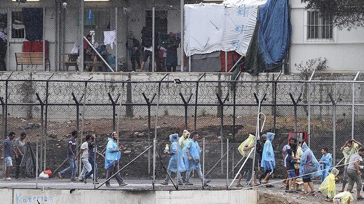 Yunanistan, göçmenleri düzenli olarak zorla geri gönderiyor