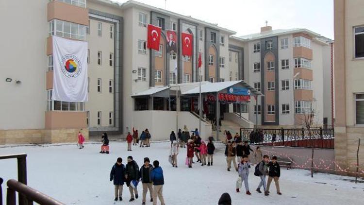 Hisarcıklıoğlu, ikinci kez okulun açılışına katılamadı
