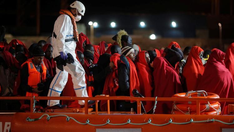 Malta ve İtalya göçmen yardım gemisine liman açmıyor