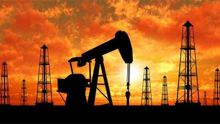 Yatırım bankaları 2019 için petrol fiyat tahminlerini düşürdü