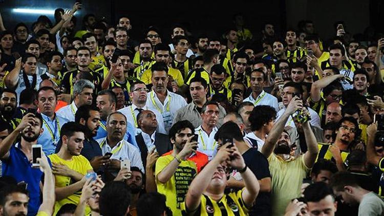 Fenerbahçe ligde 17. sırada, seyirci ortalamasında zirvede