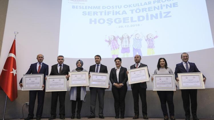 ‘Beslenme Dostu Okullar’ sertifikalarını aldı