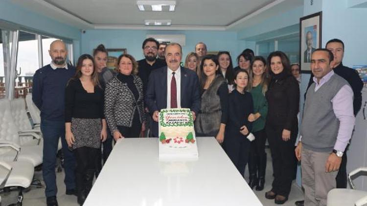 Mudanyada Başkan Türkyılmaz personelin yeni yılını kutladı