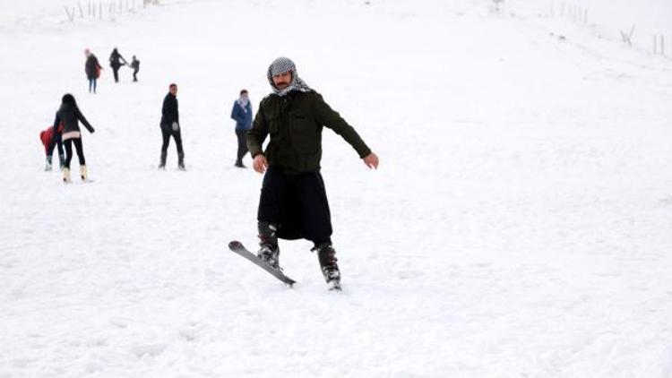 Karacadağda kayak sezonu açıldı