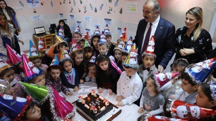 Başkan Türkyılmaz’dan, çocuklara yeni yıl hediyesi