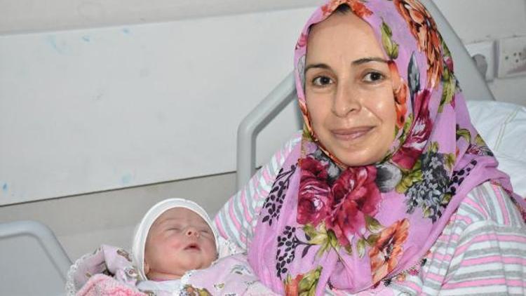 Malatyada yeni yılın ilk bebeği Fatma Nisa