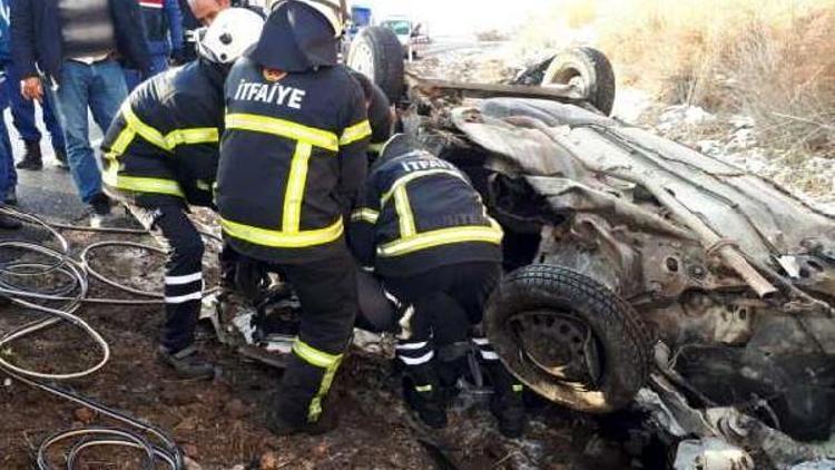 Nevşehirde iki otomobil çarpıştı: 2 ölü, 3 yaralı