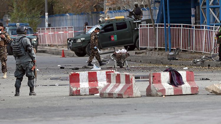 Son dakika... Afganistanda polis karakoluna saldırı