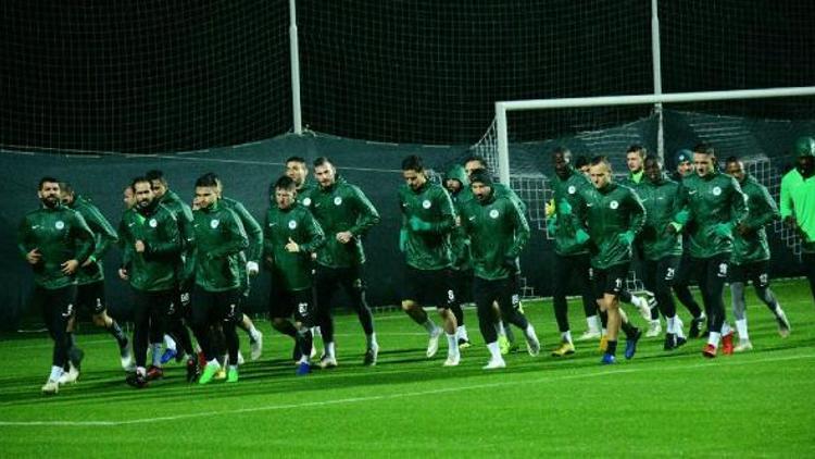 Atiker Konyaspor, Antalya kampına start verdi