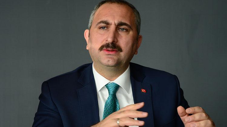 Adalet Bakanı Gülden flaş açıklamalar FETÖye kara paradan soruşturma