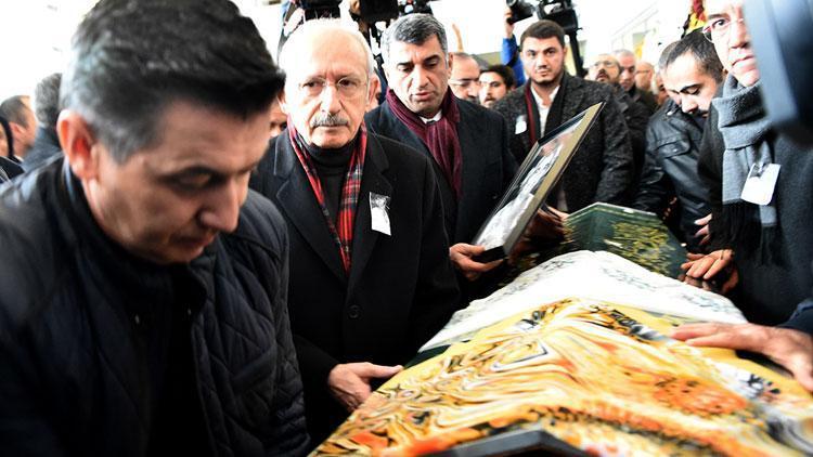 Kılıçdaroğlu, Gürsel Erolun annesinin cenazesine katıldı