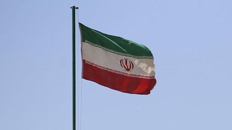 İranda hükümet ve din adamları arasında mali reform yasası tartışması