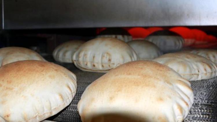Suriyede mağdurlara bir yılda 270 milyon ekmek dağıtıldı