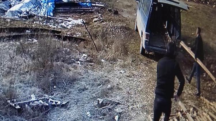 İskele demiri hırsızları kamera görüntülerinden yakalandı