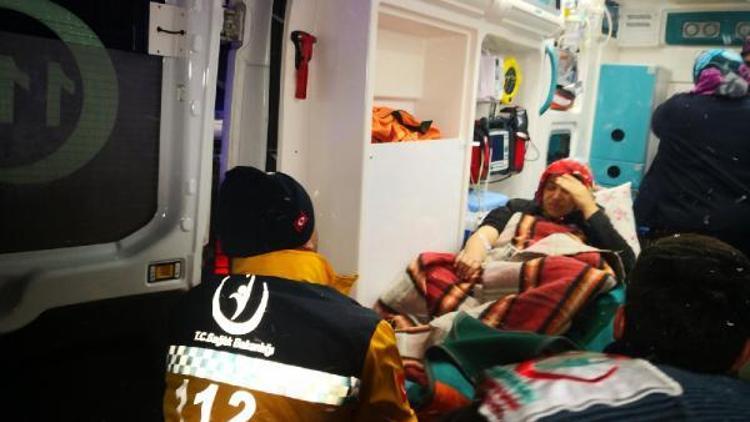 Aksarayda anne adayı ambulansta doğum yaptı