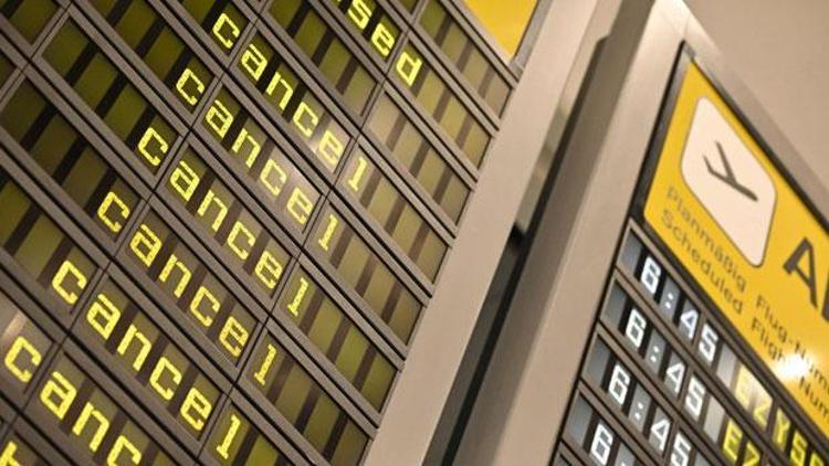 Almanya’da üç havaalanında yarın grev var