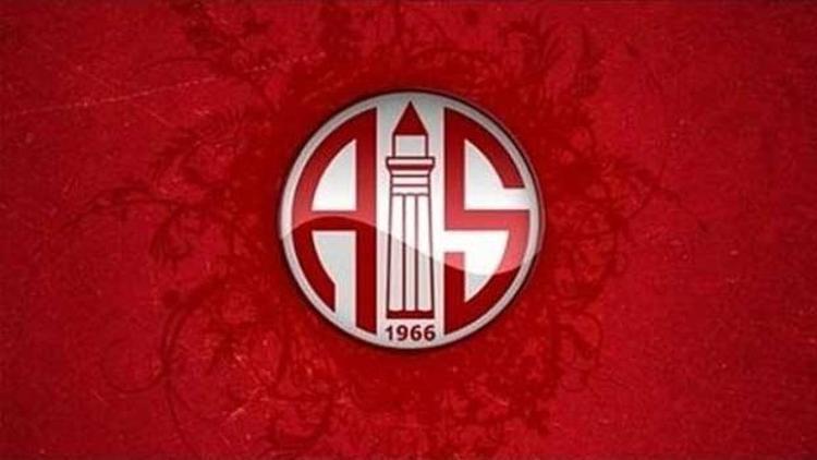 Antalyaspor’da flaş gelişme 2 ayrılık...