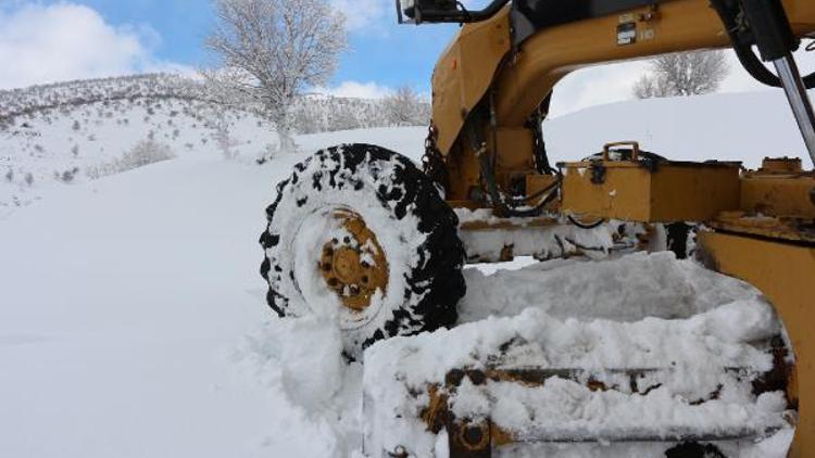 Batmanda 318 köy ve mezra yolu kar nedeniyle kapalı