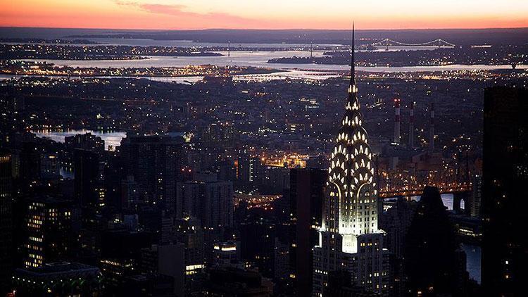 New Yorkun en ünlü gökdelenlerinden Chrysler binası satışa çıkarıldı
