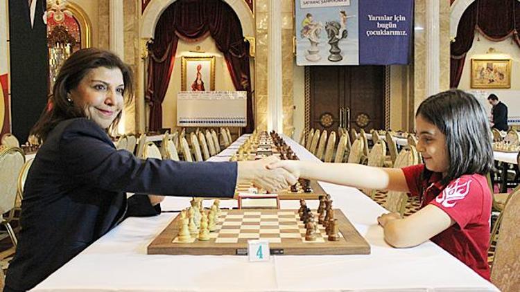 Dünyaca önemli iki satranç turnuvası Türkiye’de yapılacak