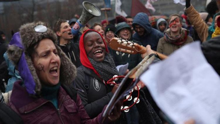 Brüksel’de sığınmacılara destek protestosu