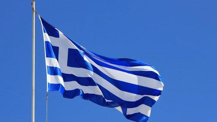 Yunan devlet televizyonunu protestocular işgal etti