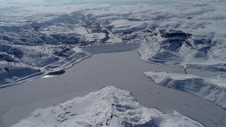 Sivastaki 4 Eylül Barajı dondu