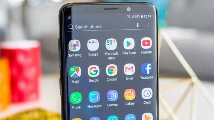 Samsung Galaxy S9 ve Galaxy S7 için flaş güncelleme