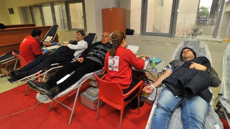 Valilik kompleksinde kan bağışı kampanyası