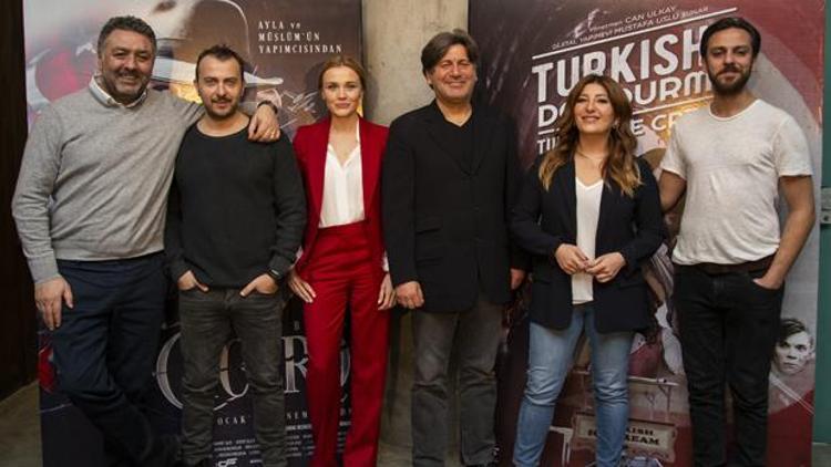 İki savaş filmi birden