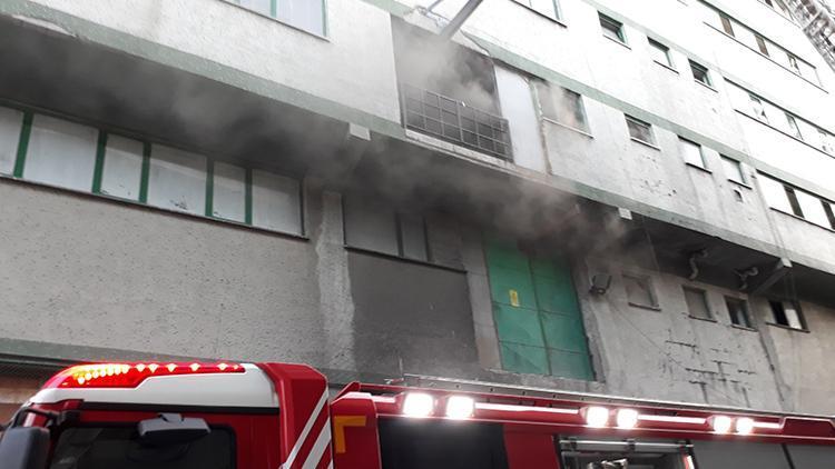 İstanbulda korkutan yangın