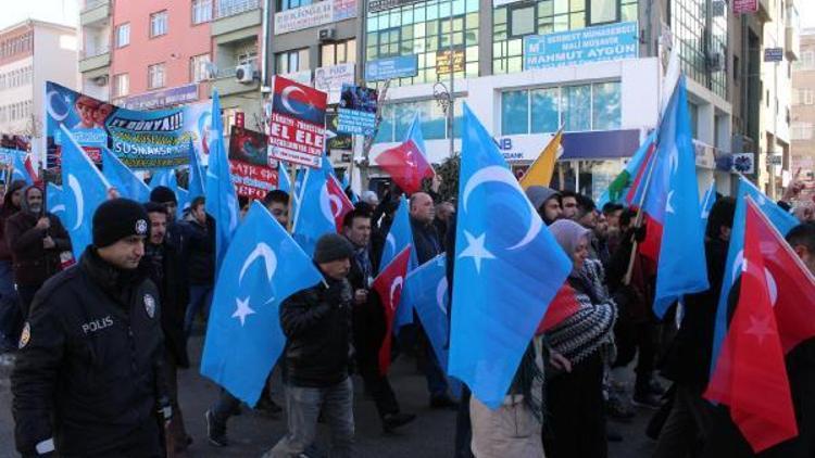 Niğde’de Doğu Türkistan için yürüyüş