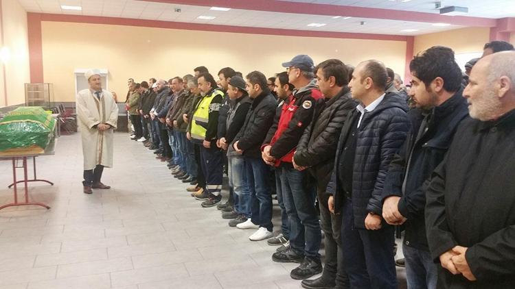 Pres makinesine sıkışan Türk işçinin cenazesi Türkiye’ye gönderildi