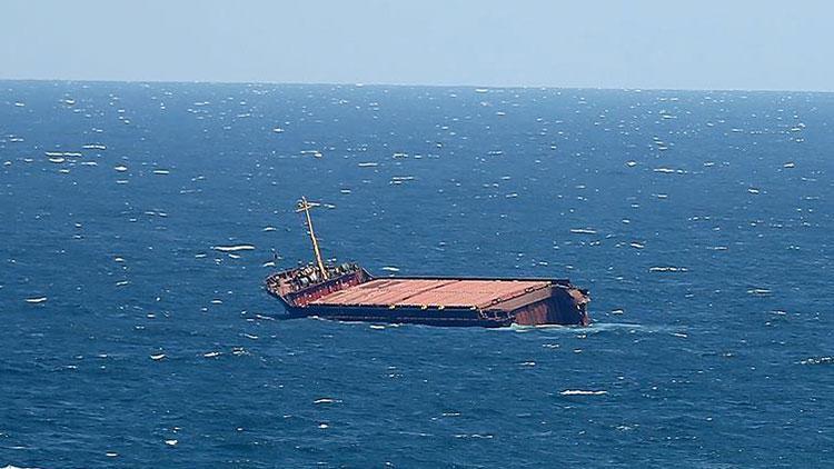 Çin’de yük gemisi battı