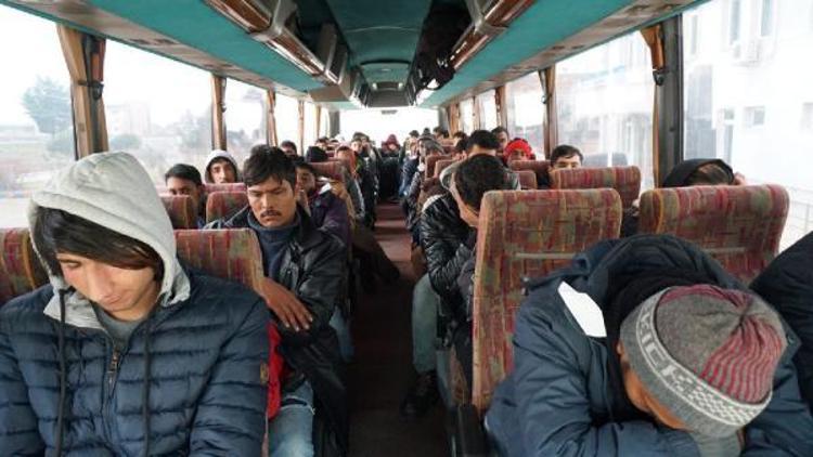 Tekirdağda 42 göçmen yakalandı; 2 insan kaçakçısı tutuklandı