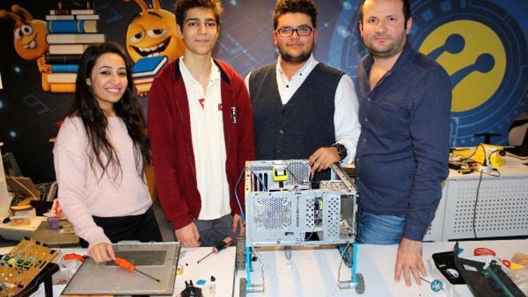 Lise öğrencileri tohum ekme robotu üretti