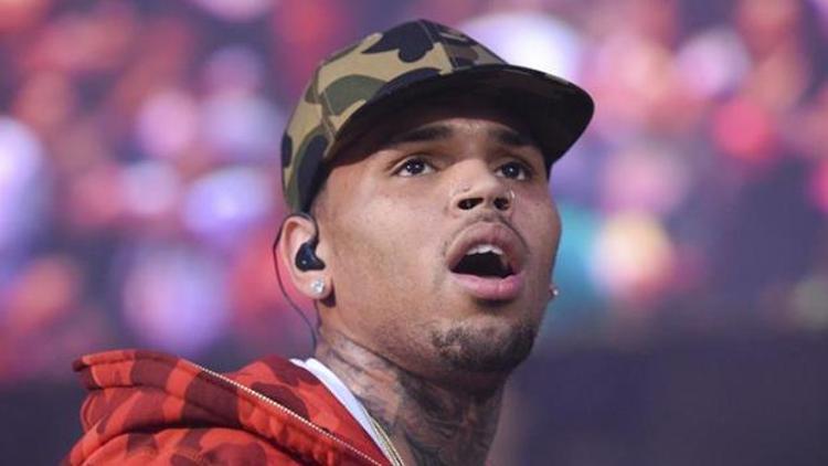 Chris Brown Fransada gözaltına alındı