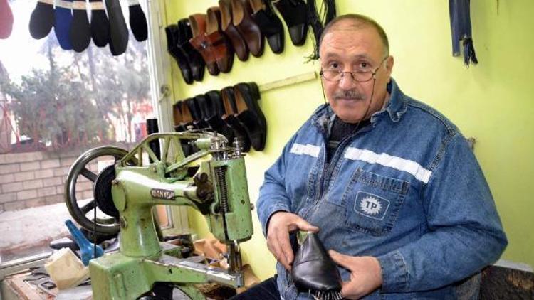 Yarım asırdır ürettiği el yapımı ayakkabıları yurtdışına da satıyor