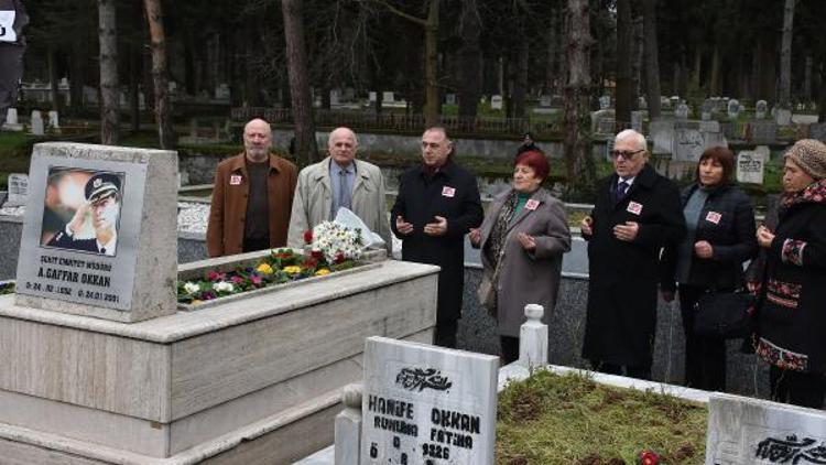 Şehit Emniyet Müdürü Gaffar Okana, Hendekteki mezarı başında hüzünlü anma