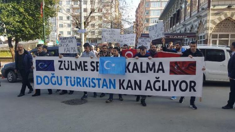 Rizeden Uygur Türklerine destek