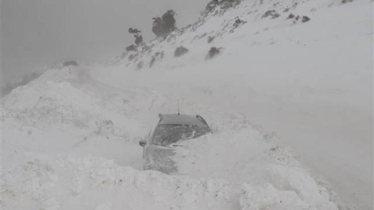 Son dakika: Kayak merkezinde mahsur kalan 200 kişi kurtarıldı