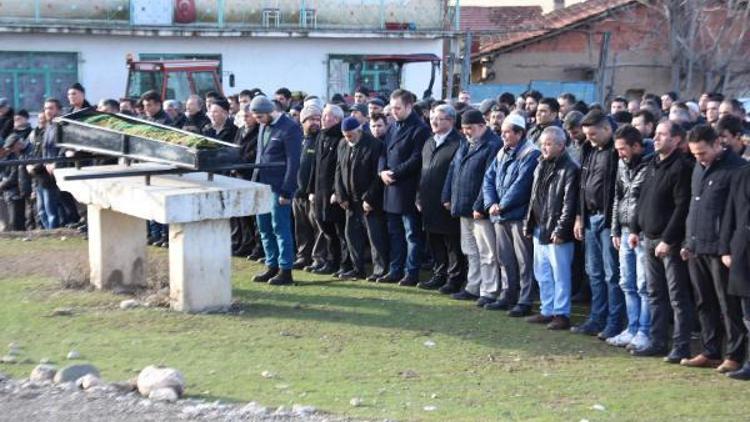 Elindeki tüfeğin kazara ateş almasıyla vurulan Burak, toprağa verildi