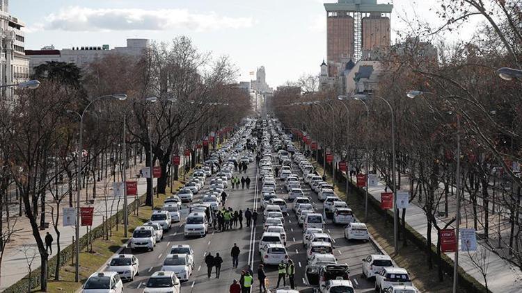 Madridde taksicilerden işgal eylemi